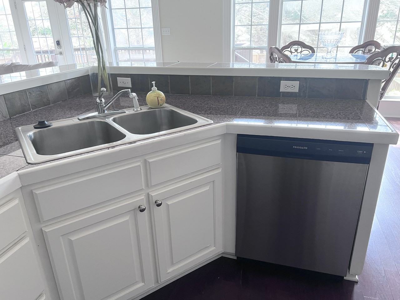 203 Sherri St #1 - Photo 7 of 40