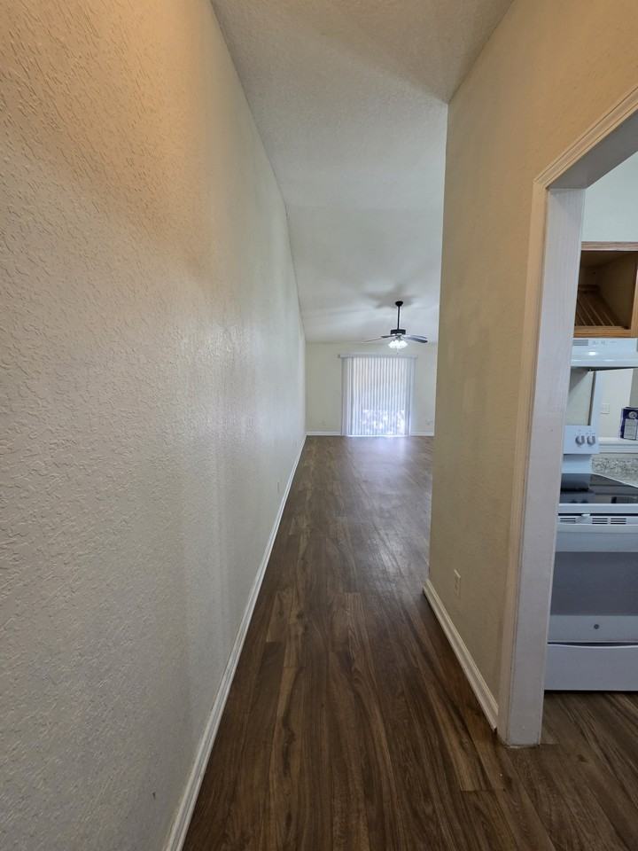 403 S Ashley St #1 - Photo 6 of 38