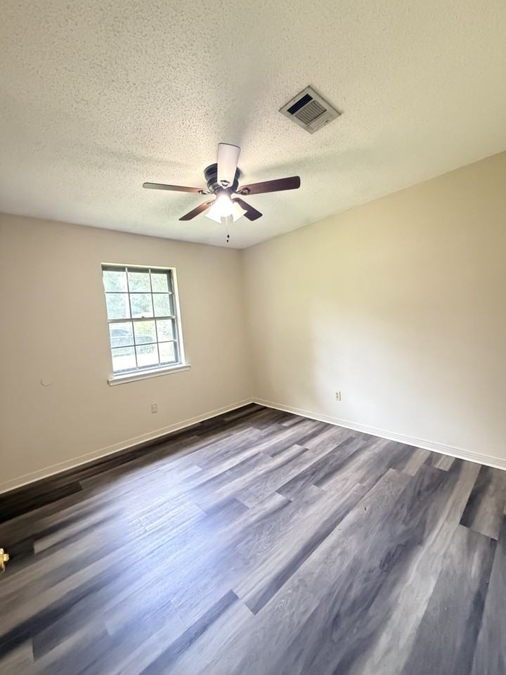 4432 Pine Villa Cir - Photo 5 of 10