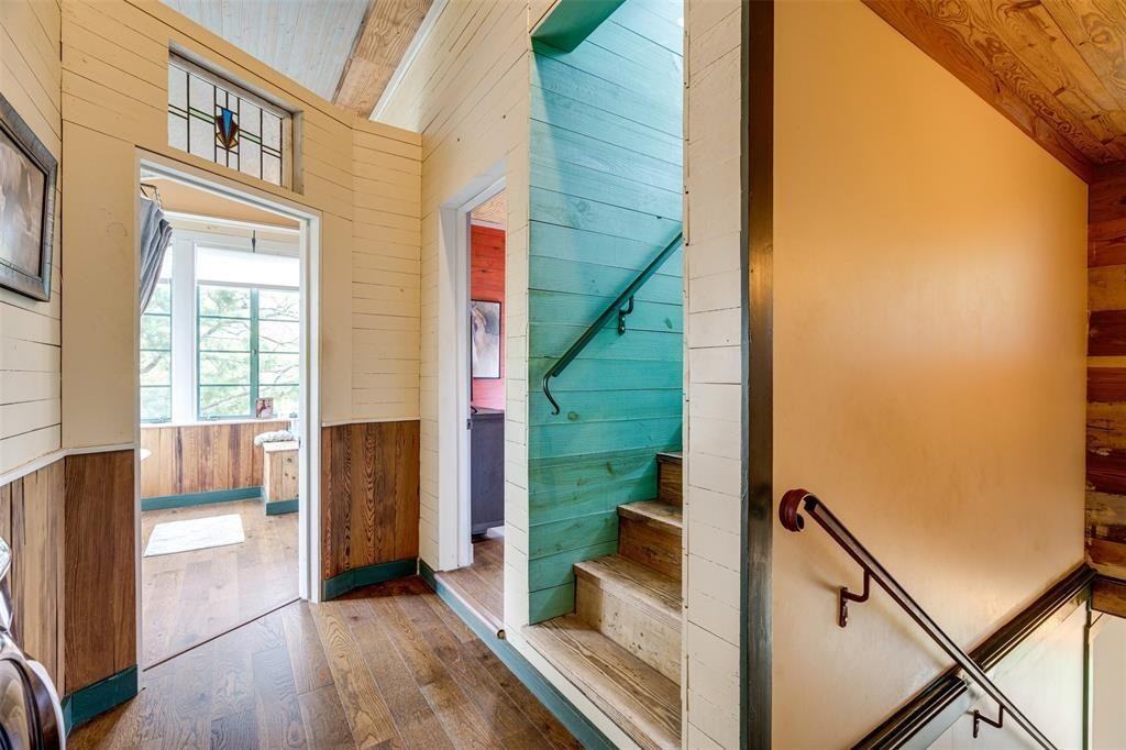112 Boulder Ln - Photo 4 of 10