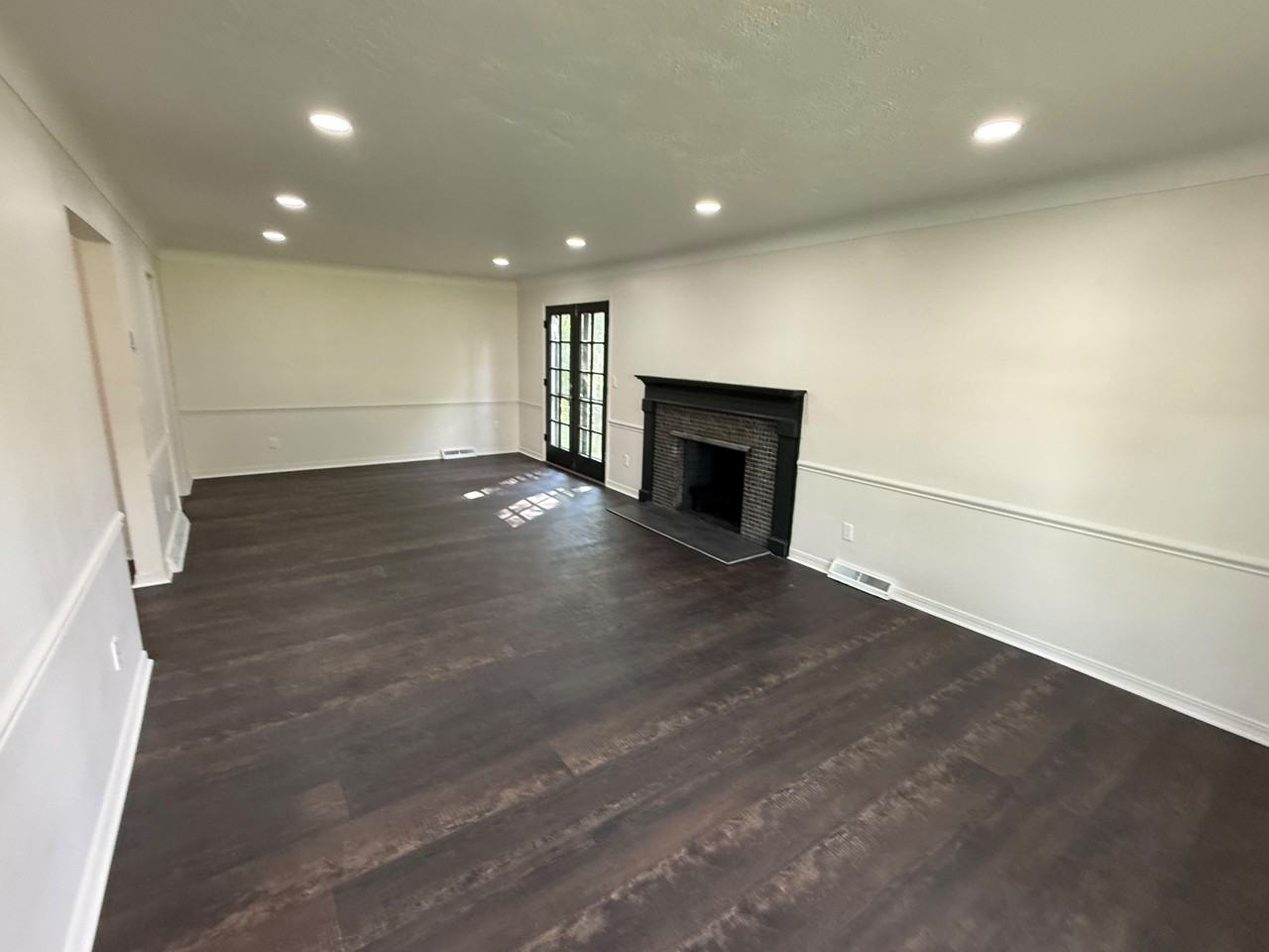 6939 Highland Dr #1 - Photo 4 of 27