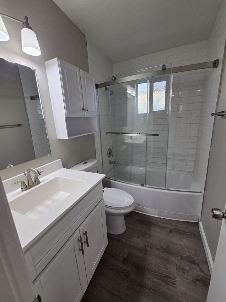 7515 N. 12th StreetUnit 2Phoenix, AZ   85020 #15-2 - Photo 6 of 15