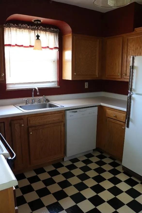 1311 Huntington Ave #2 - Photo 3 of 7