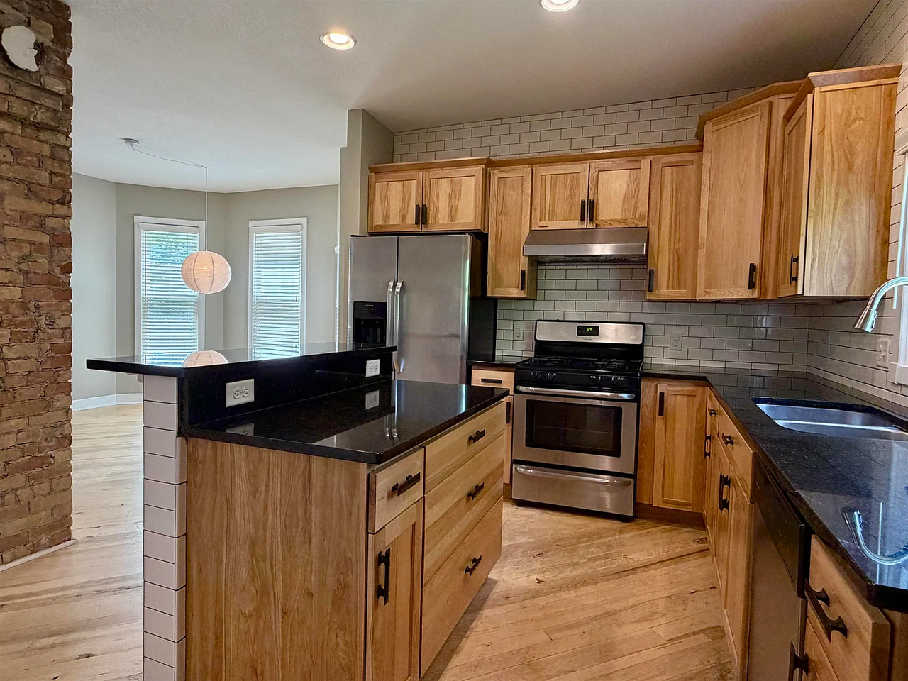 824 E Dayton St #1 - Photo 3 of 26