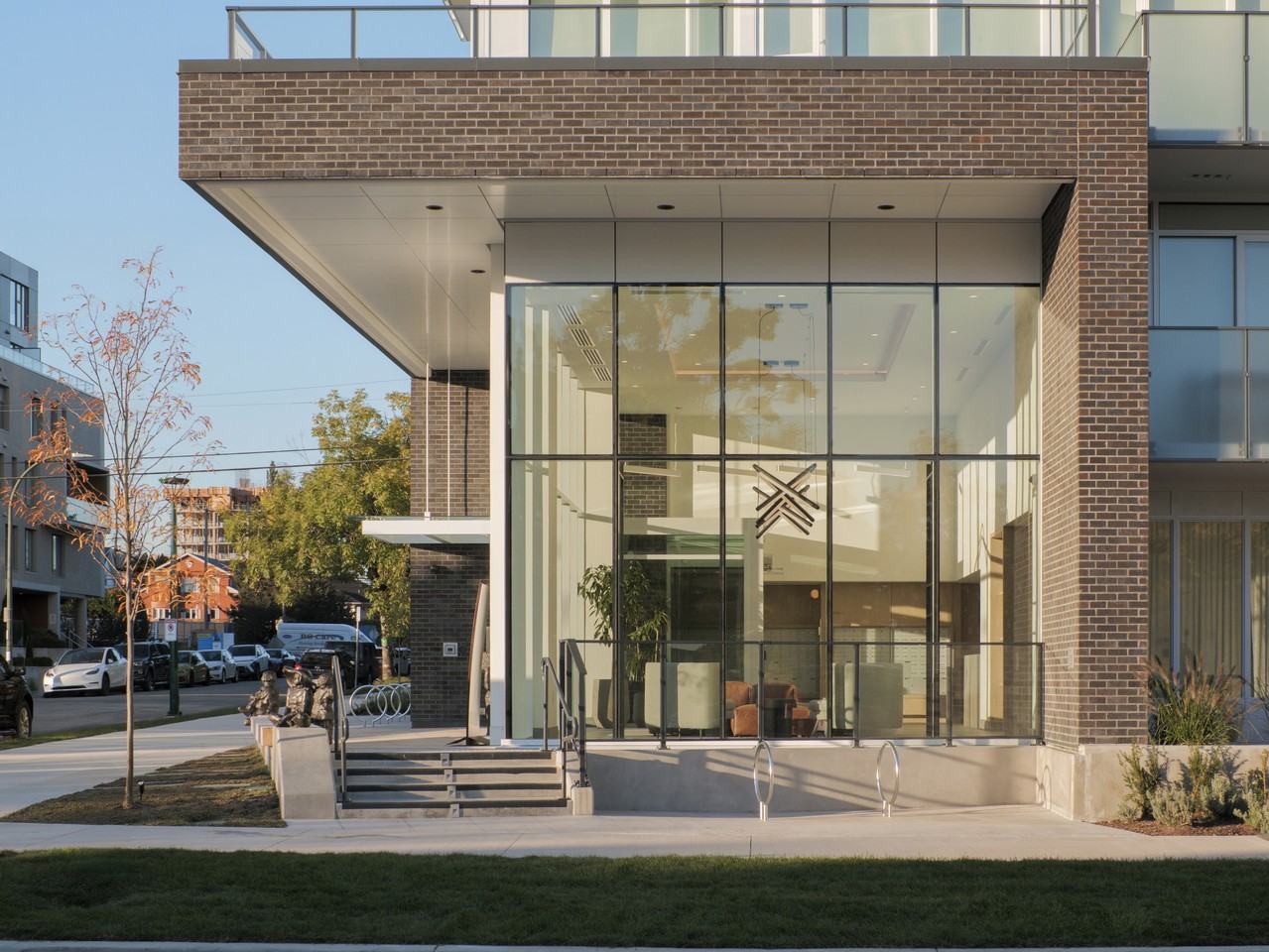 West 42 West - Photo 2 of 11