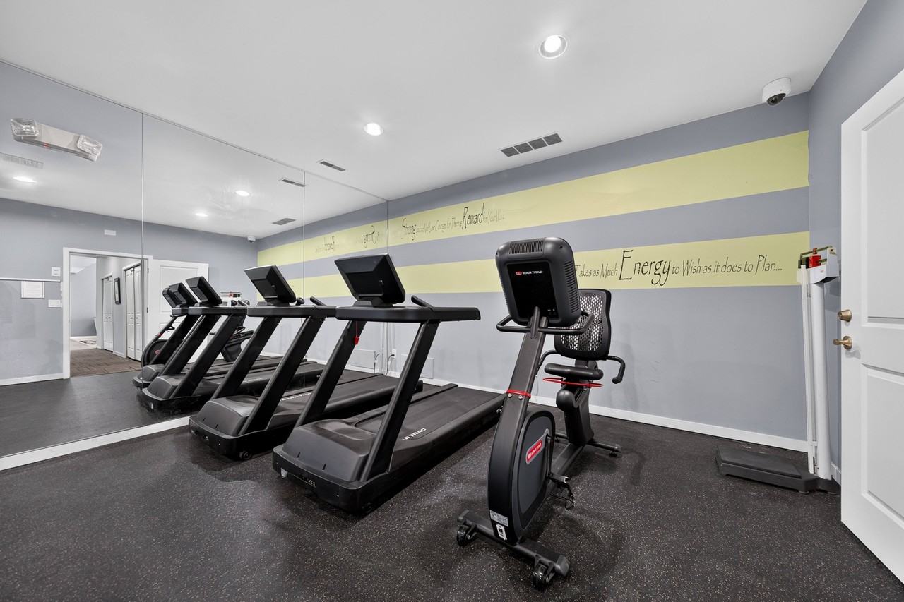 Eastwood Village Apartments - Photo 5 of 50