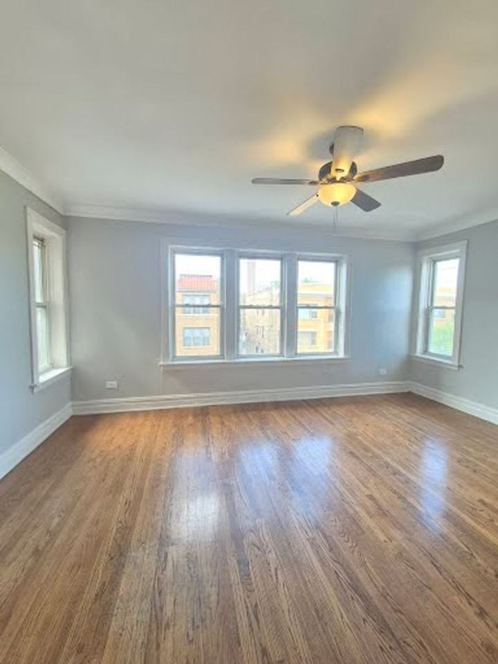 5735 W Washington - Photo 6 of 19