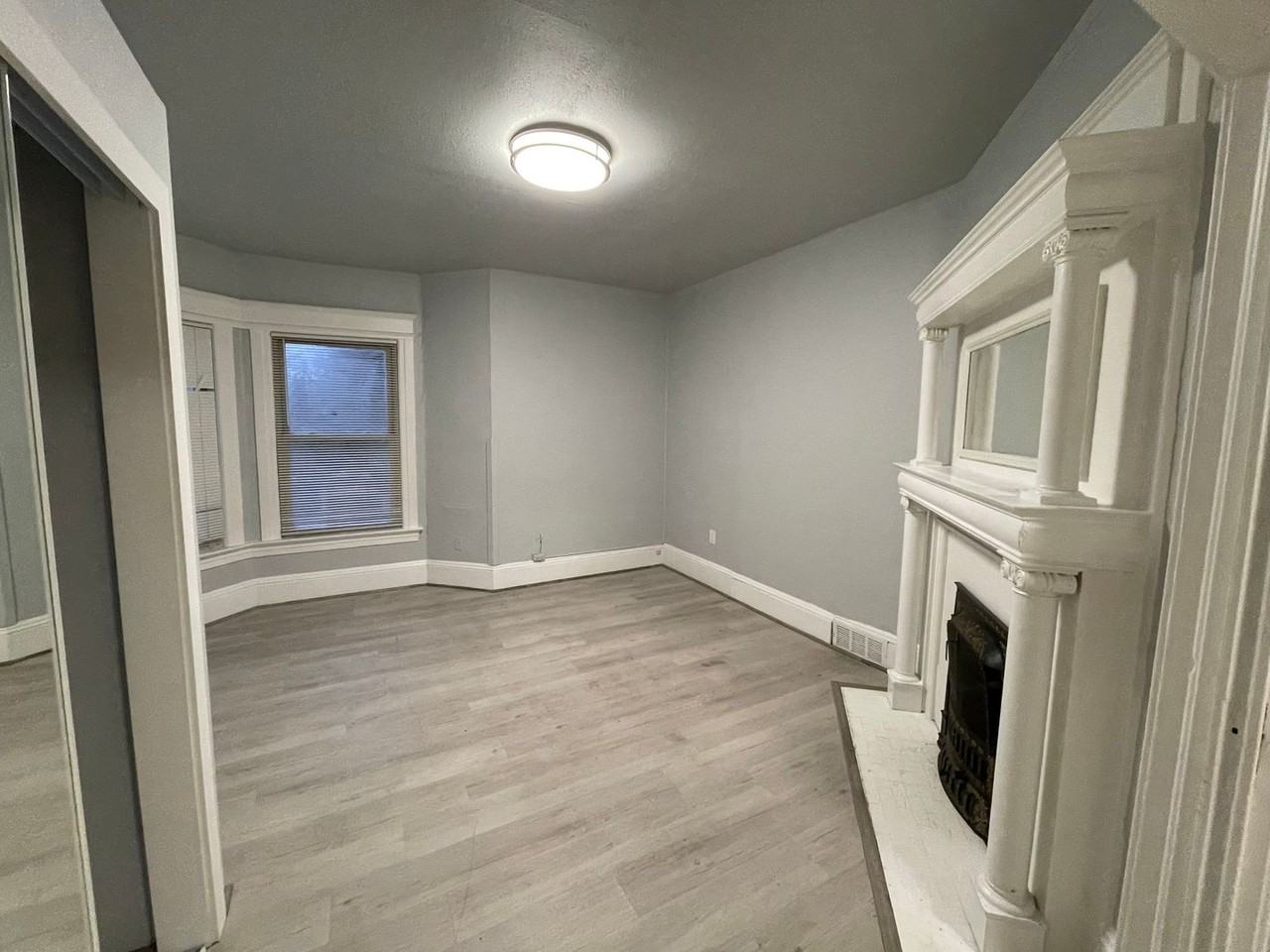 East Union Apartments | Updated Homes Steps from Pike/Pine - Photo 5 of 28