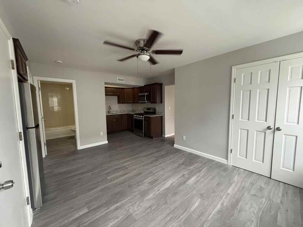 270 Mulberry St - Photo 2 of 9