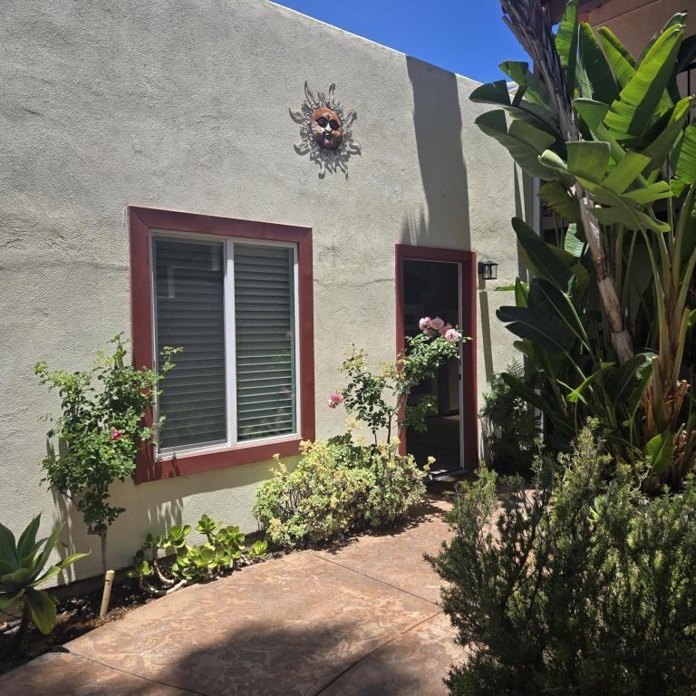 411 2nd St - Photo 2 of 37