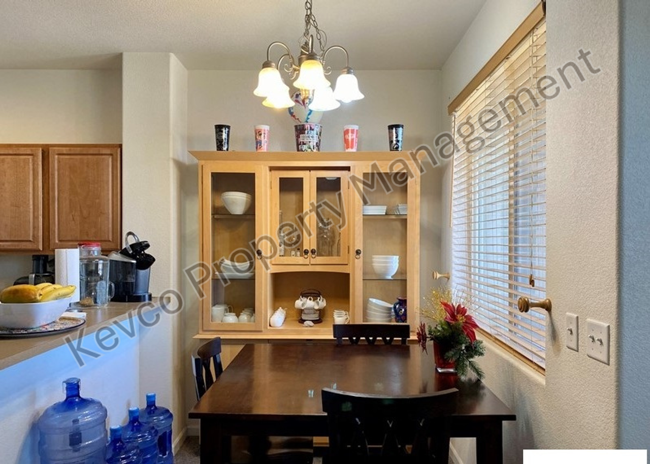 2851 Kansas Dr #F - Photo 5 of 22