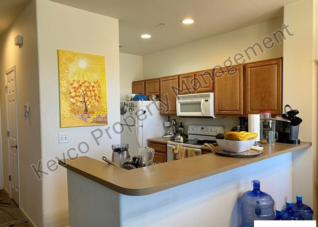 2851 Kansas Dr #F - Photo 6 of 22