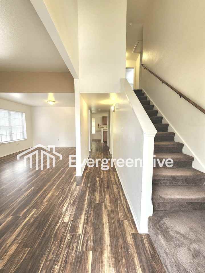 4204 Lew Wallace Dr - Photo 2 of 26