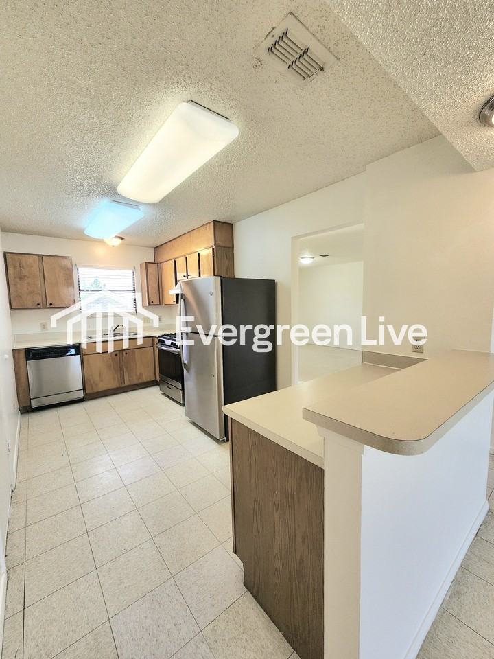 2192 Santa Clara Ct - Photo 5 of 22