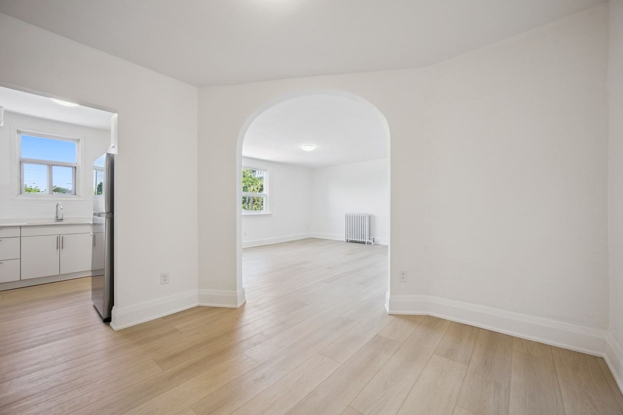 Louisa Street Apartments I - Photo 7 of 13
