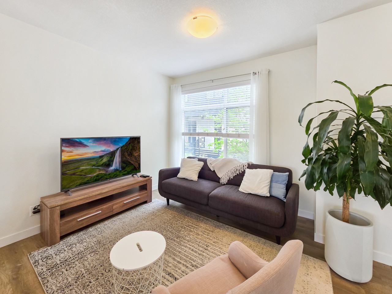 206 Sage Meadows Park NW, Calgary, AB - Photo 5 of 42