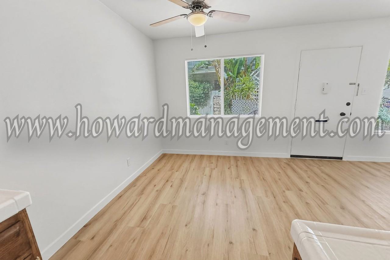 1560 Saltair - Photo 2 of 22