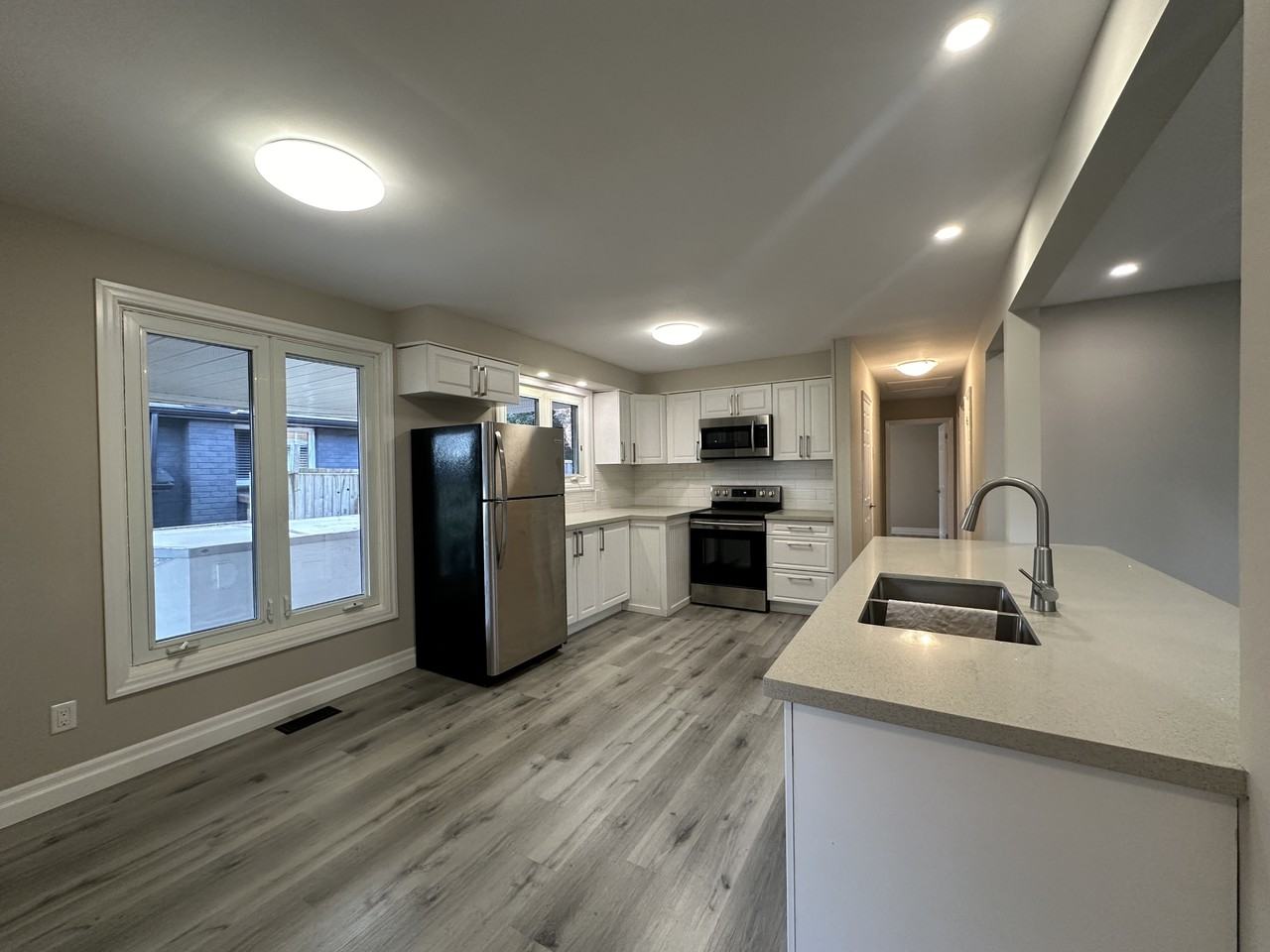 368 Fairlawn St - Photo 2 of 28