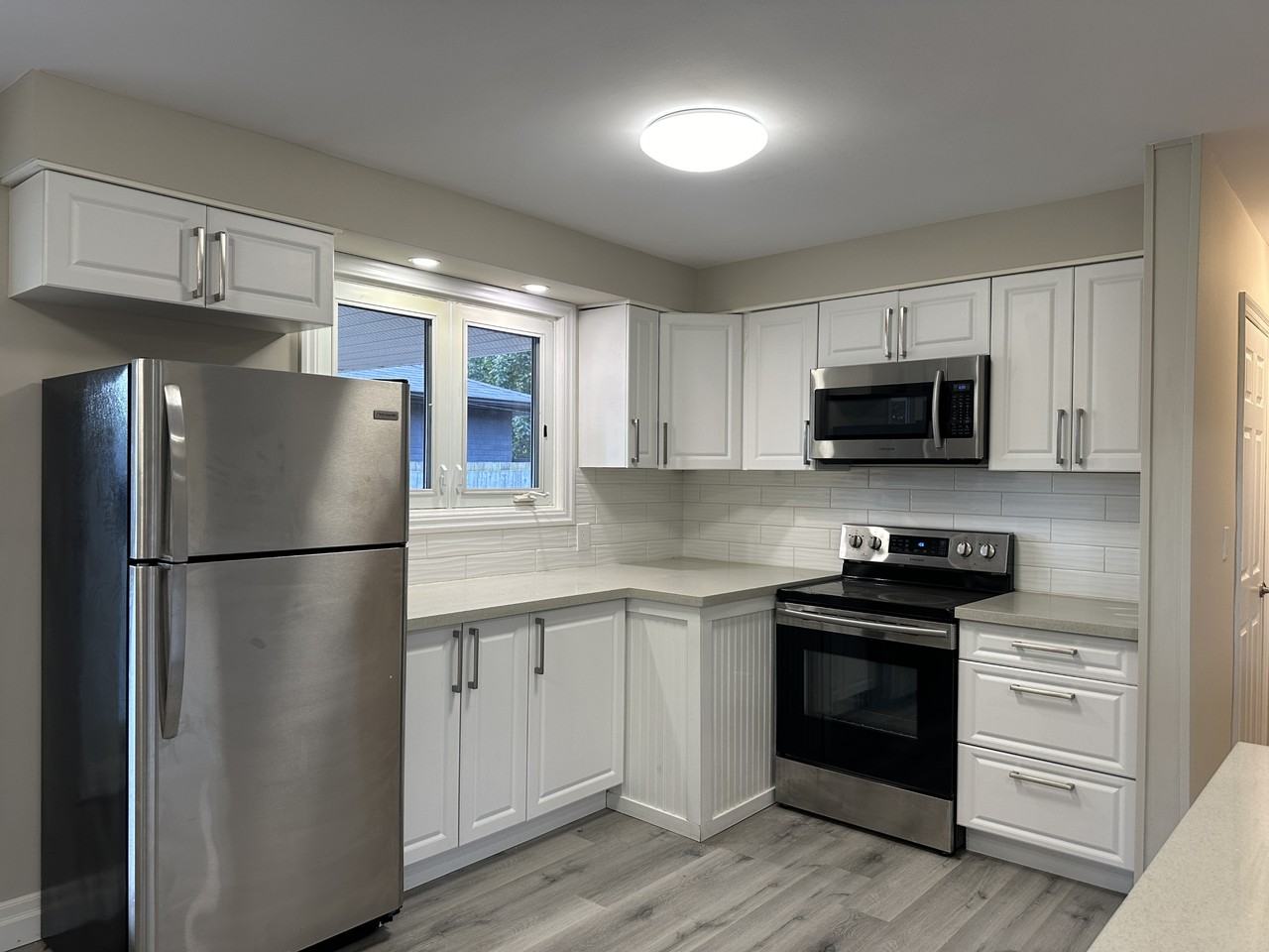 368 Fairlawn St - Photo 3 of 28
