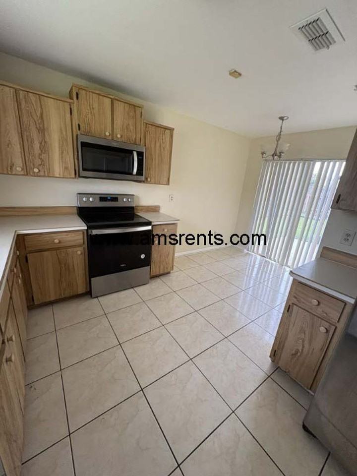 3285 Peace Pipe Dr - Photo 5 of 25