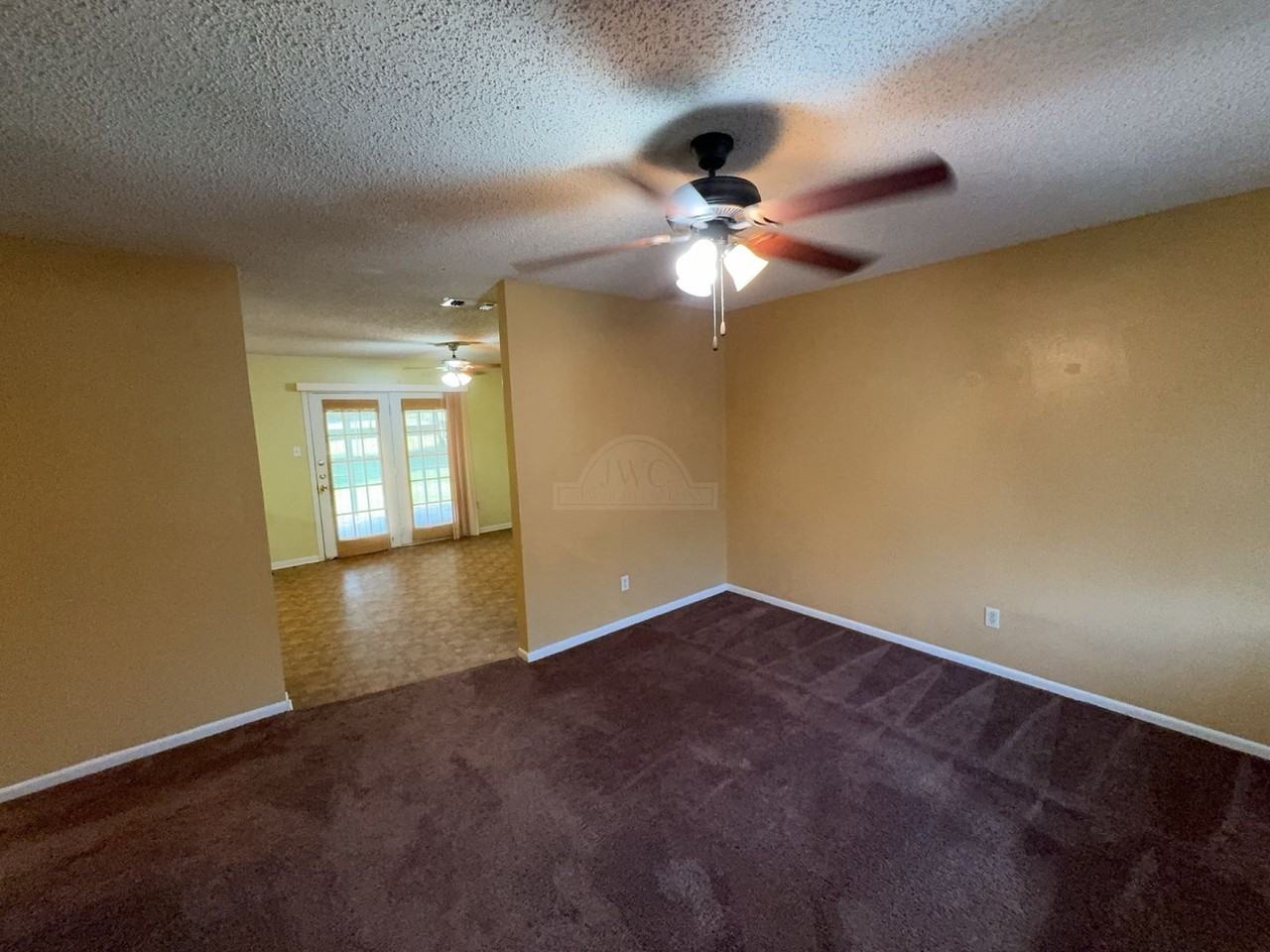 820 Michelle Dr - Photo 2 of 16