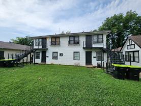 809 1/2 E 17th St - Photo 1 of 1