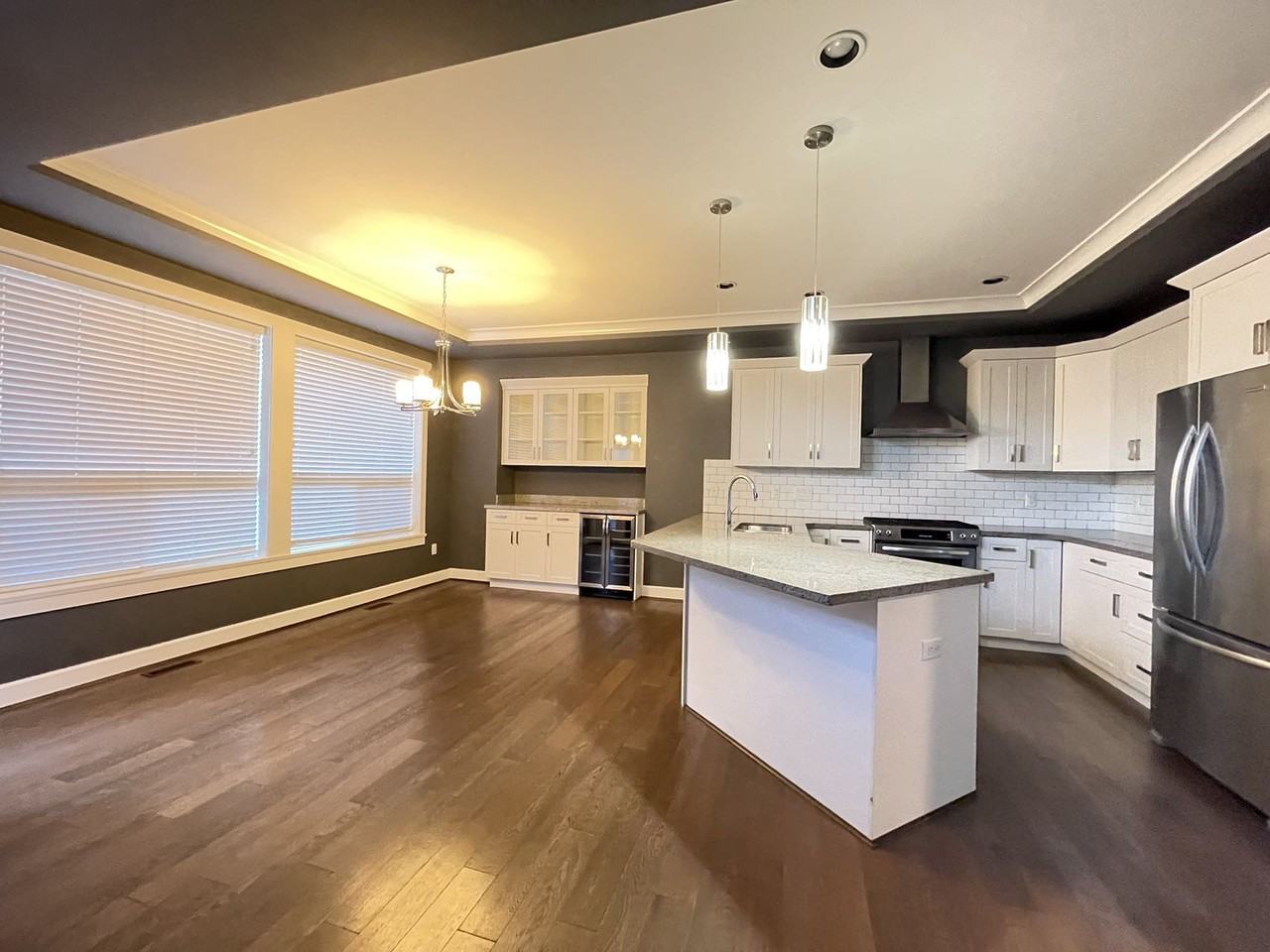 21000 78A Avenue - Photo 2 of 24