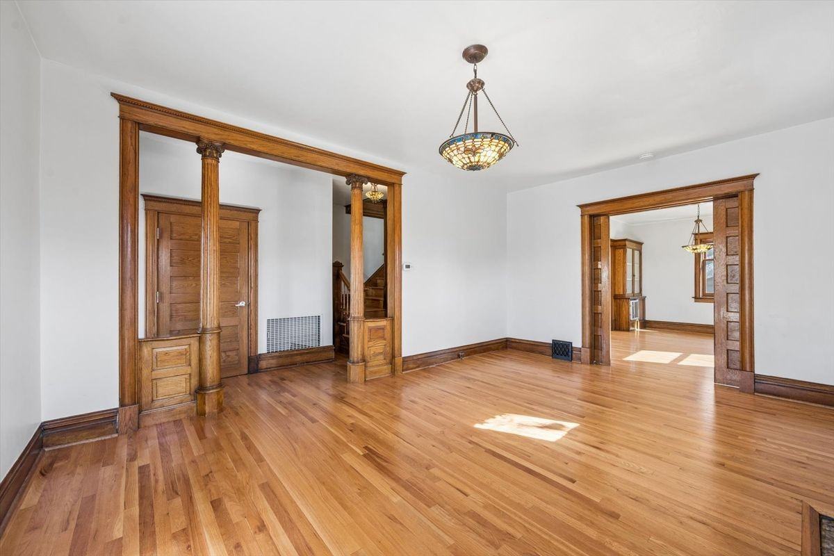 3828 Tejon St - Photo 3 of 34