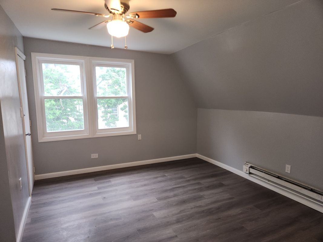 1025 Anna St ##3 - Photo 3 of 14