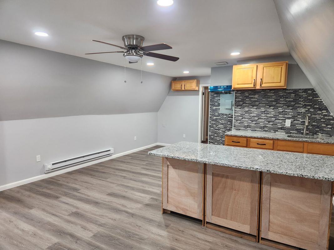 1025 Anna St ##3 - Photo 5 of 14
