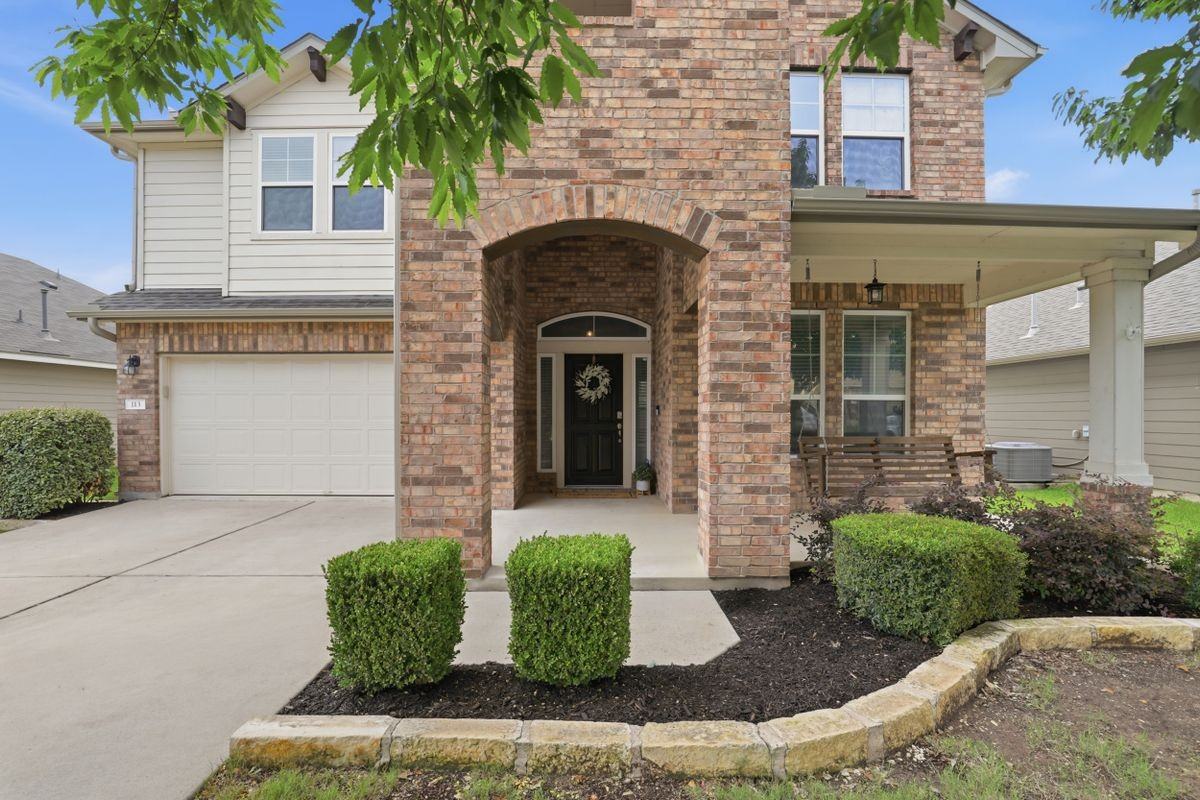 113 Bastian Ln - Photo 2 of 16