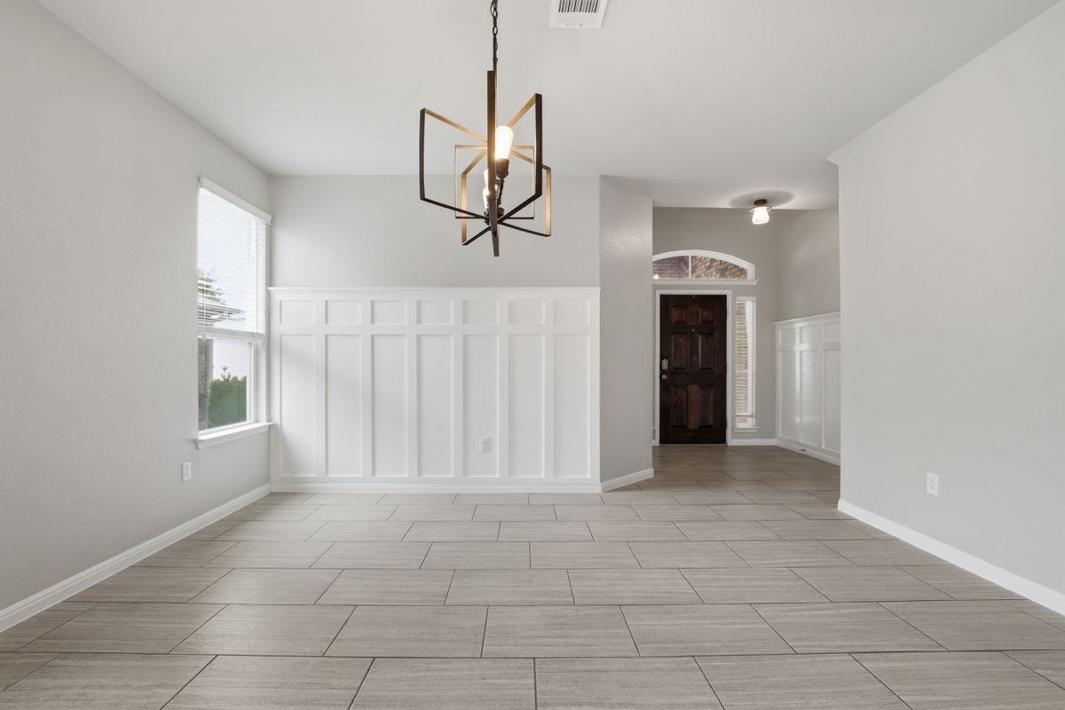 113 Bastian Ln - Photo 4 of 16