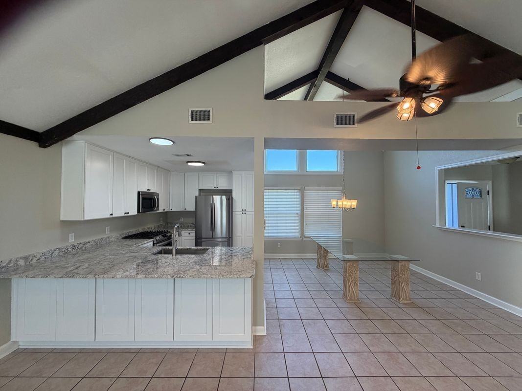 12195 Sage Ave - Photo 2 of 5