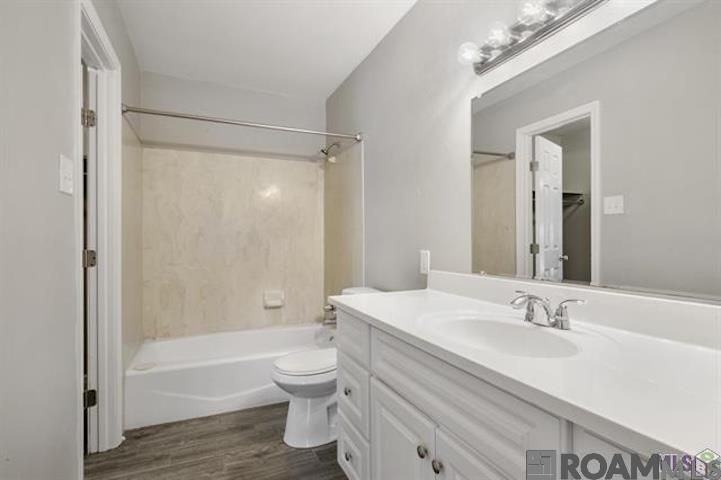 4932 Alvin Dark Ave - Photo 4 of 9