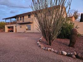 featured image of 820 Yaqui Dr