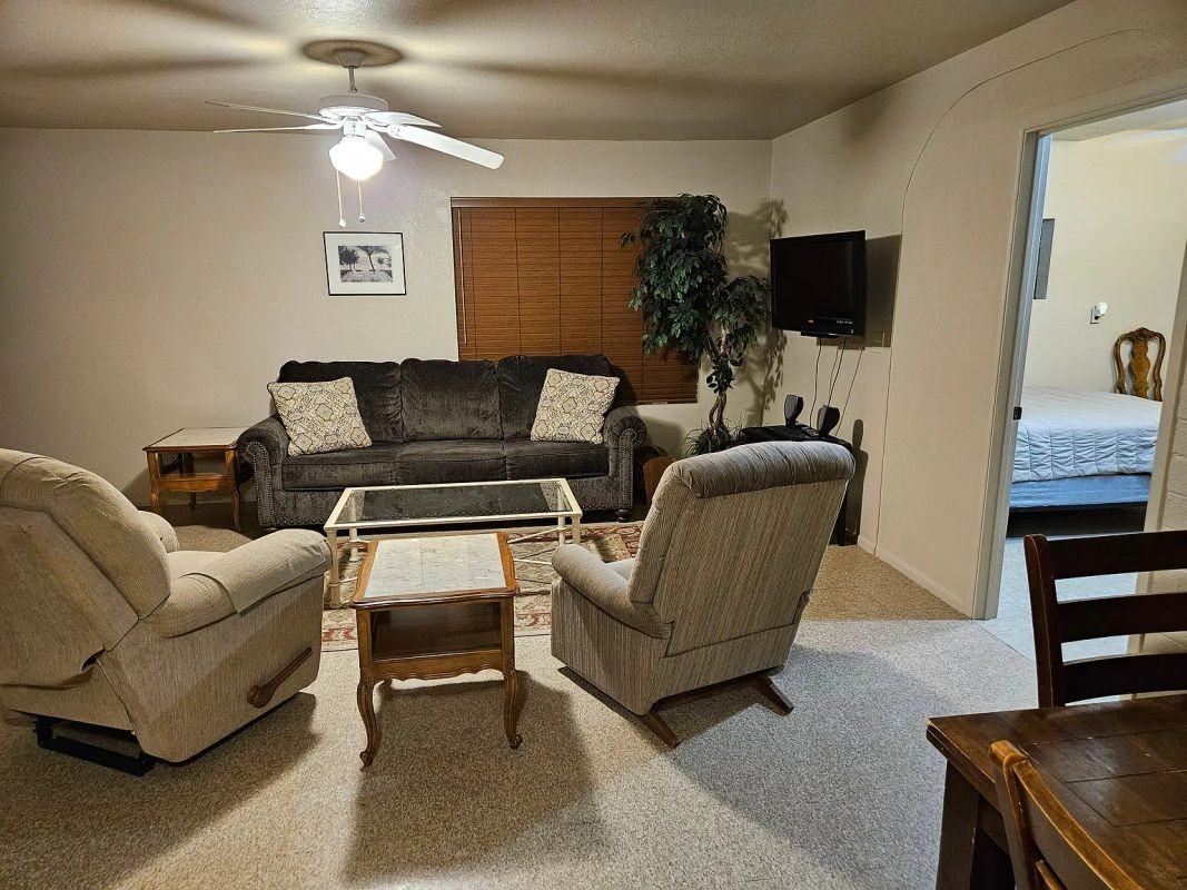 820 Yaqui Dr - Photo 4 of 14