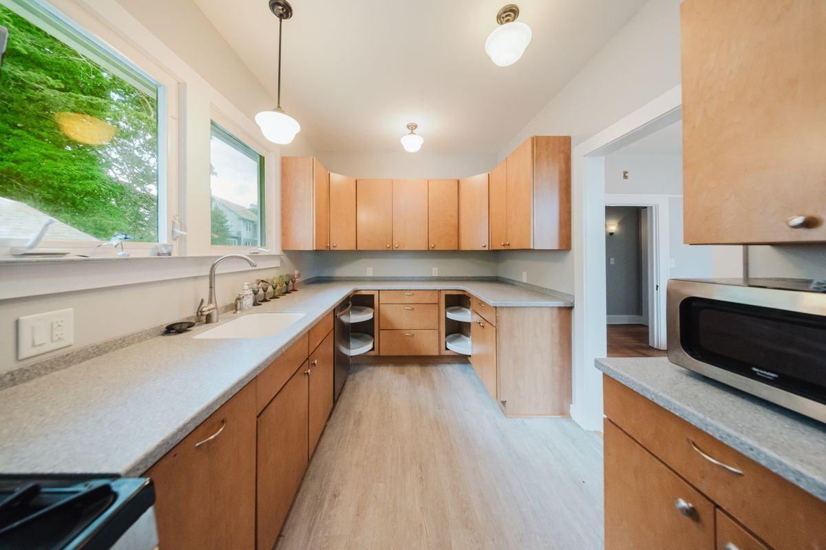 60 Dart St - Photo 2 of 23