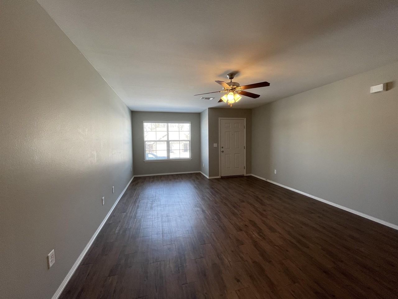 2902 Sw Deerfield Blvd #2 - Photo 6 of 23