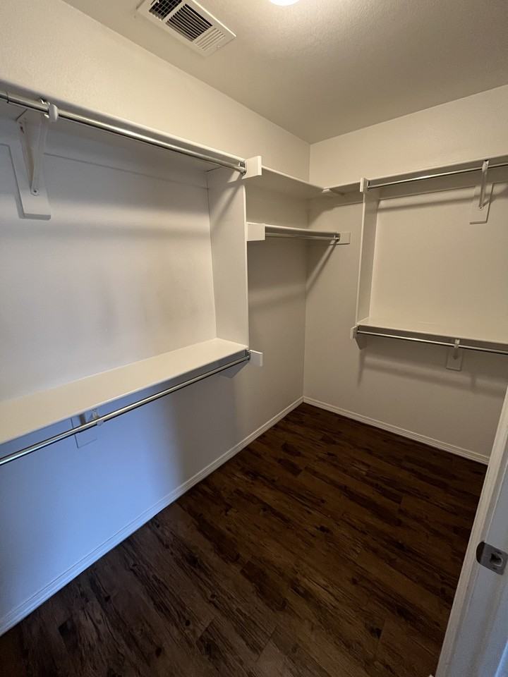 2902 Sw Deerfield Blvd #1 - Photo 3 of 11