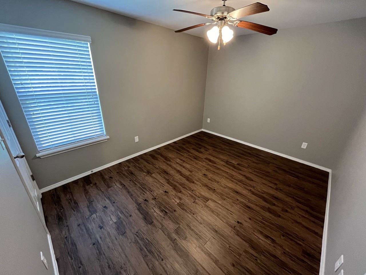 2902 Sw Deerfield Blvd #1 - Photo 5 of 11