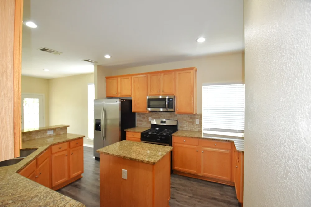 11733 Latania Ln #NA - Photo 3 of 10