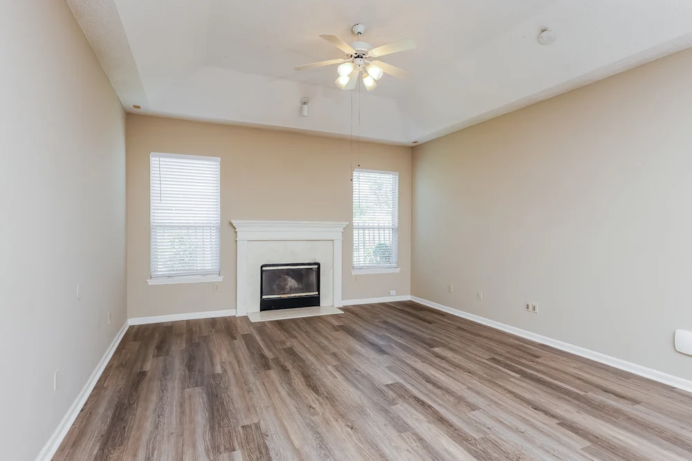 11837 Lake Fern Dr #NA - Photo 2 of 11