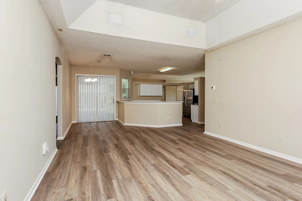 11837 Lake Fern Dr #NA - Photo 4 of 11