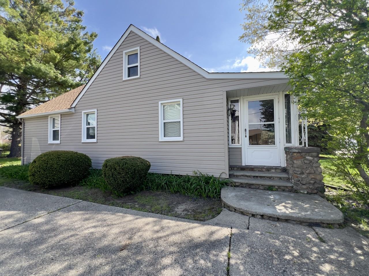 315 E Cowan Ave #NA - Photo 2 of 27
