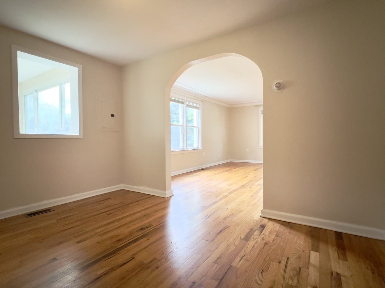 315 E Cowan Ave #NA - Photo 5 of 27