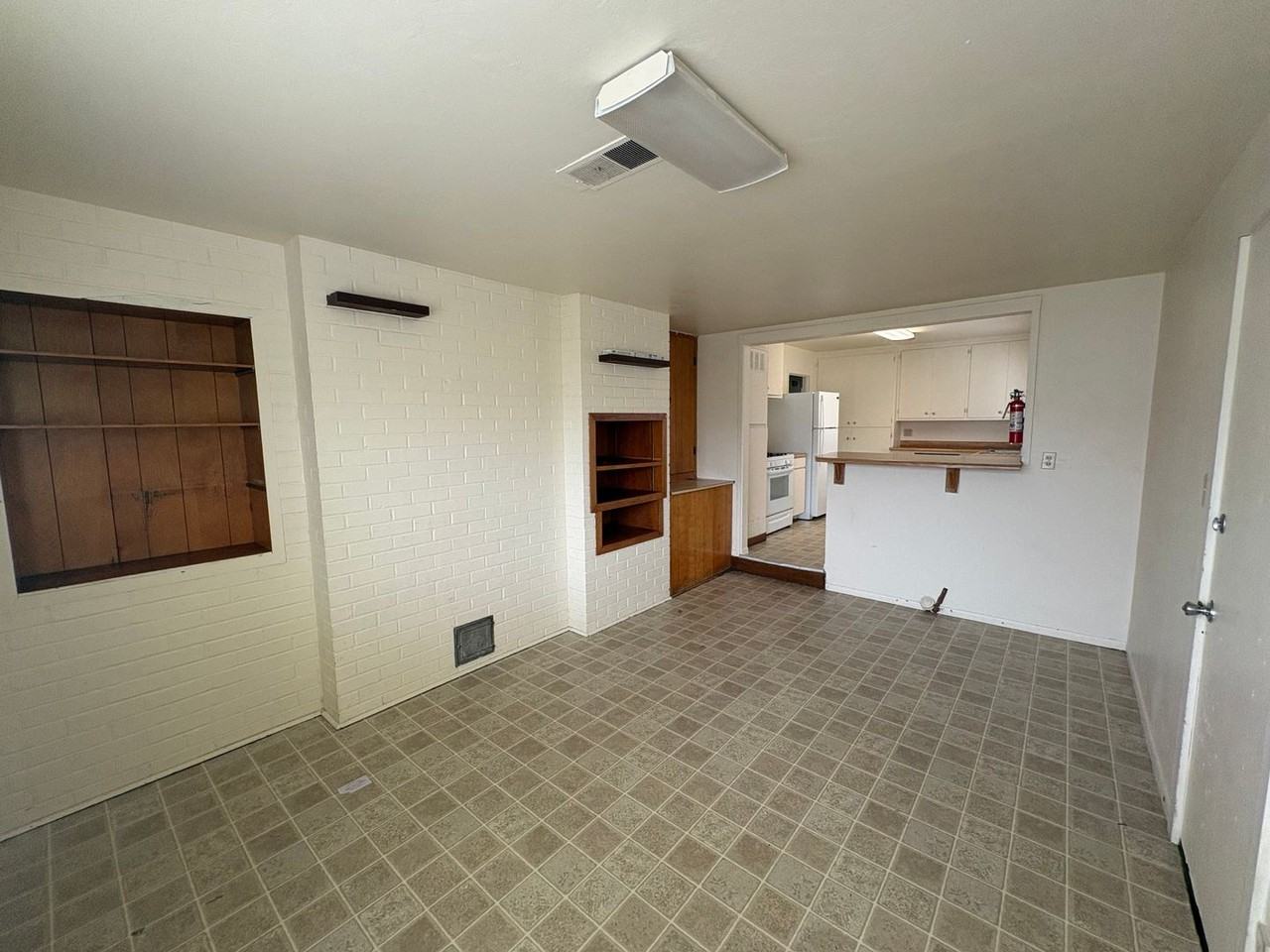 2435 B St - Photo 7 of 11