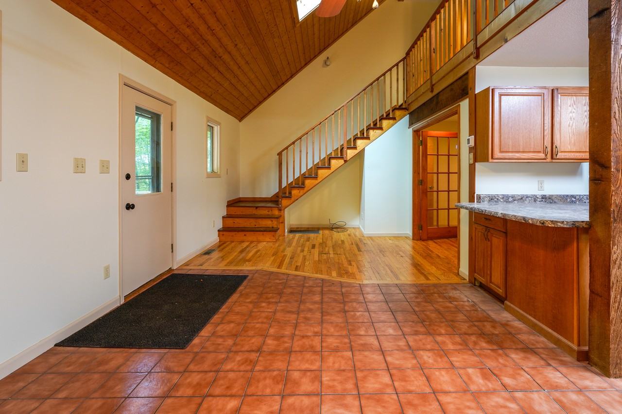 480 Wingfield Way - Photo 3 of 41