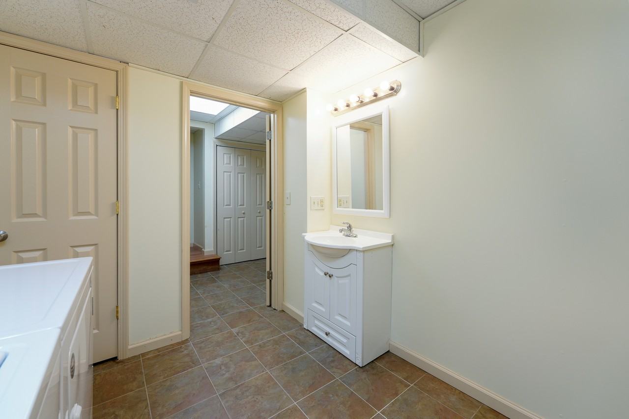 480 Wingfield Way - Photo 2 of 41