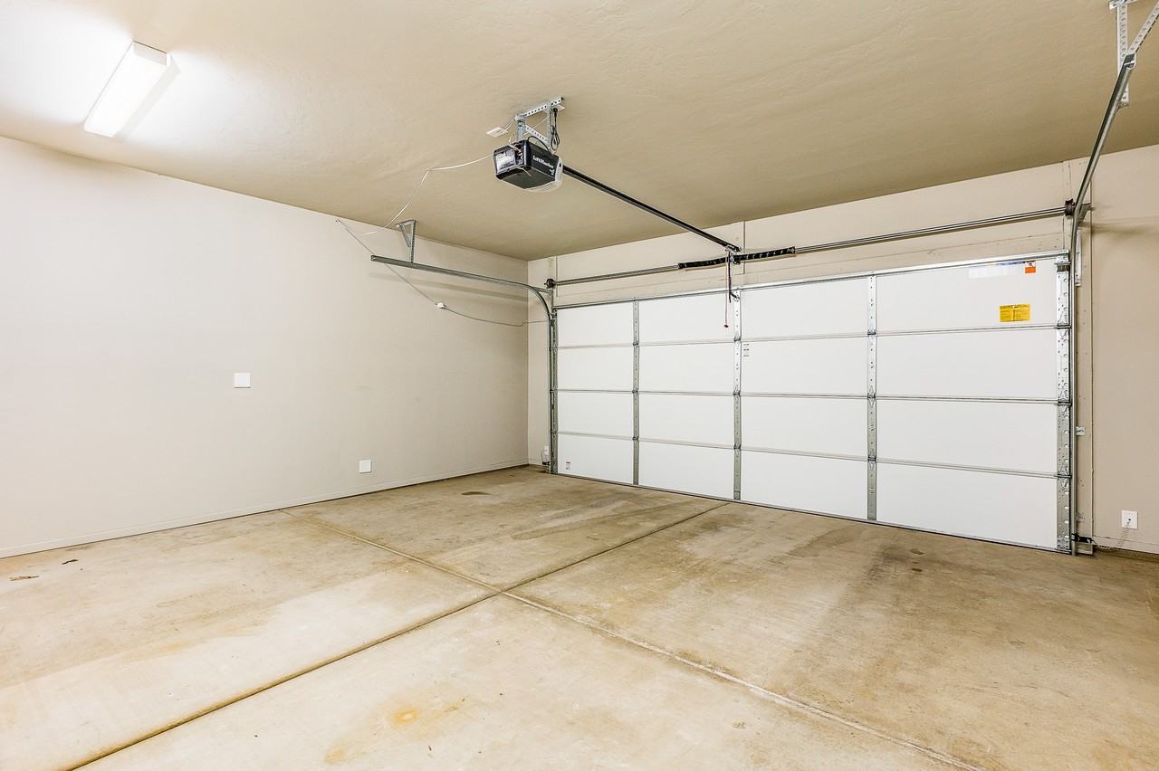 864 E Park Modern Dr #NA - Photo 6 of 20