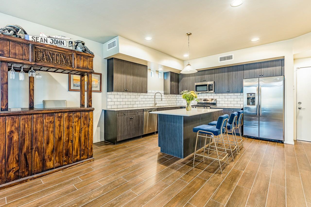 864 E Park Modern Dr #NA - Photo 7 of 20